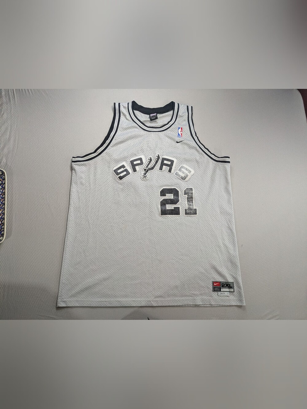 Vintage Nike Tim Duncan San Antonio Spurs Jersey Silver Alternative Adult 2XL